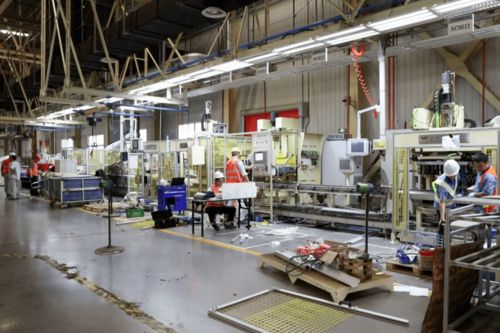 高溫檢修第1天,楊青在東風(fēng)商用車4家工廠強(qiáng)調(diào)了這件事