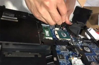 青楓電腦維修加盟 開(kāi)啟專業(yè)電腦維修事業(yè)的新機(jī)遇